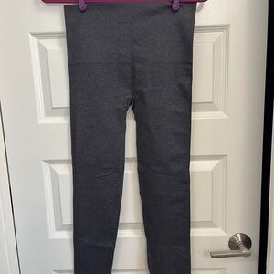 SPANX Gray Leggings Sleek Comfortable Fit never worn